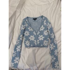 PacSun Kendall + Kylie blue and white floral long sleeve cardigan top